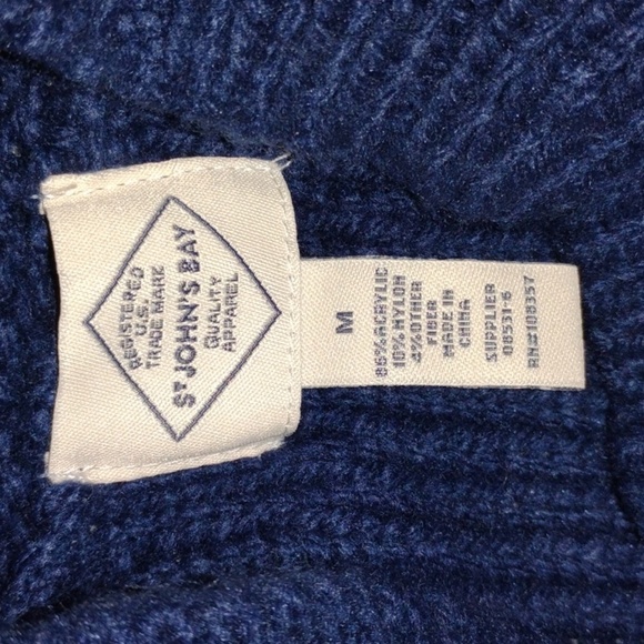 St. John Bay Woman's American Navy Mock Cable Sweater, Size: M, NWT - Picture 6 of 10